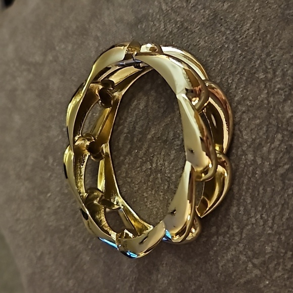 Goldtone Chunky Chain Style Clamper Bracelet - Picture 4 of 5